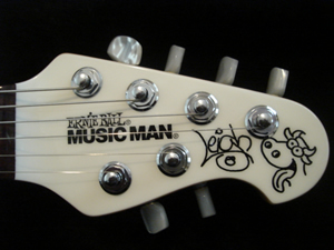 Cow Guitar headstock